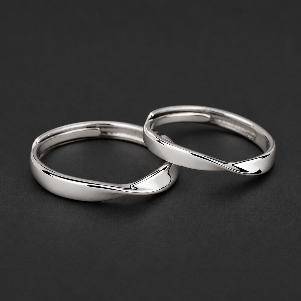 UNERU RING 黒背景のディテール